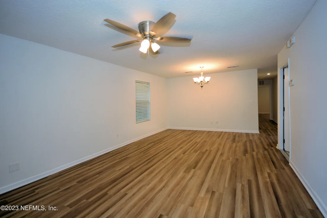 Photo of 8548 NEWTON Road
