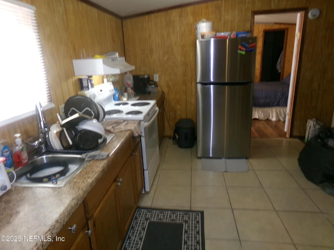 Photo of 231 6TH Way