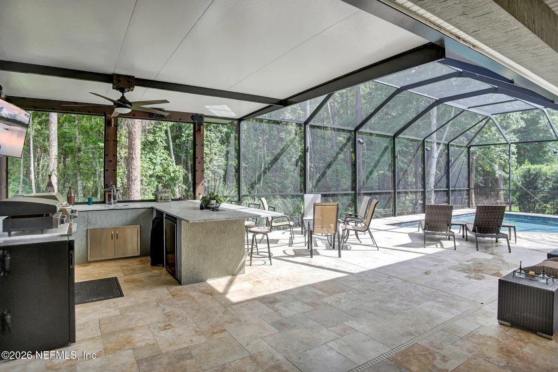 Photo of 1809 FOREST GLEN Way