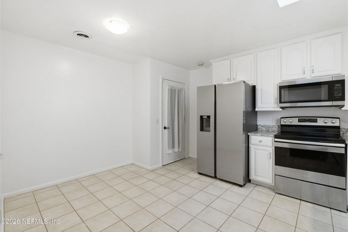 Photo of 3452 KILLARNEY Drive