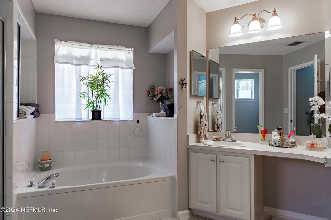 Photo of 4680 SADDLEHORN Trail