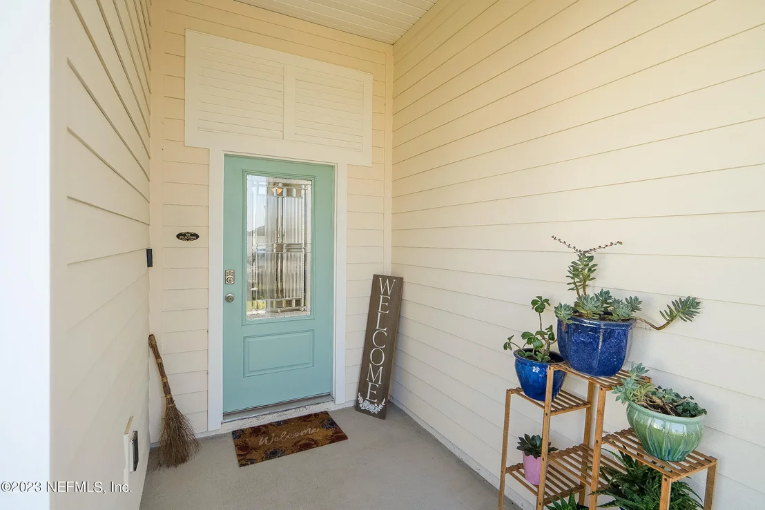 Photo of 161 NARVAREZ Avenue