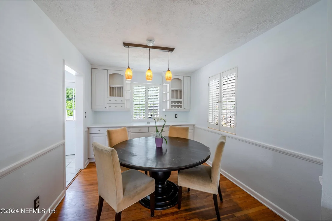 Photo of 8056 CATAWBA Drive
