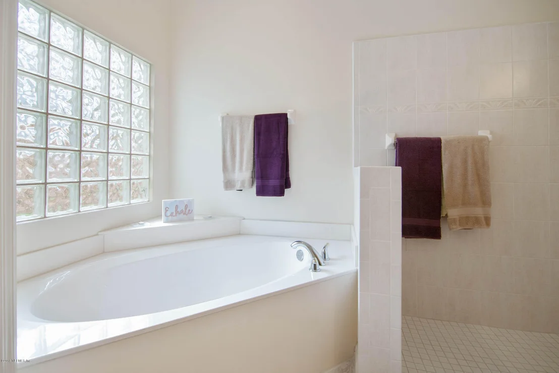 Photo of 115 GLEN OAKS Drive