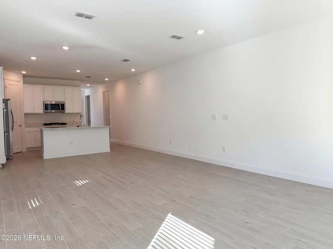 Photo of 483 MURPHYS Drive