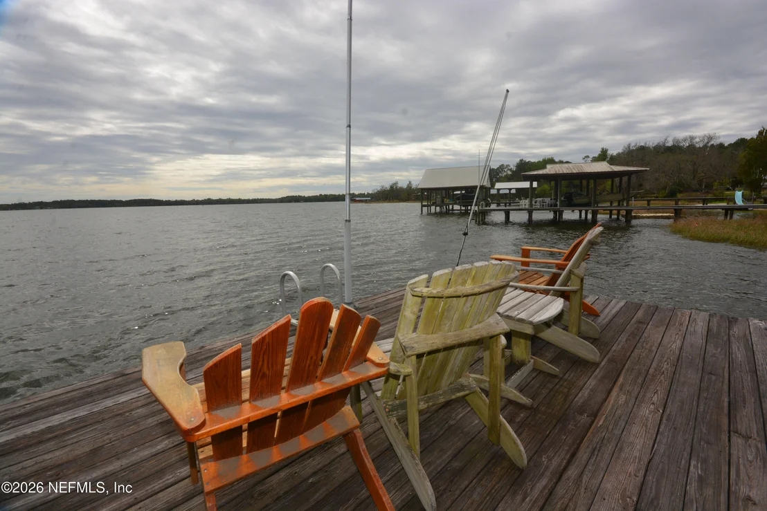 Photo of 176 LAKE Drive