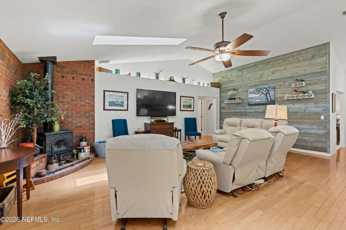 Photo of 5566 DON MANUEL Road