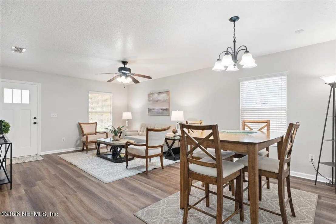 Photo of 6237 SYRINGA Lane