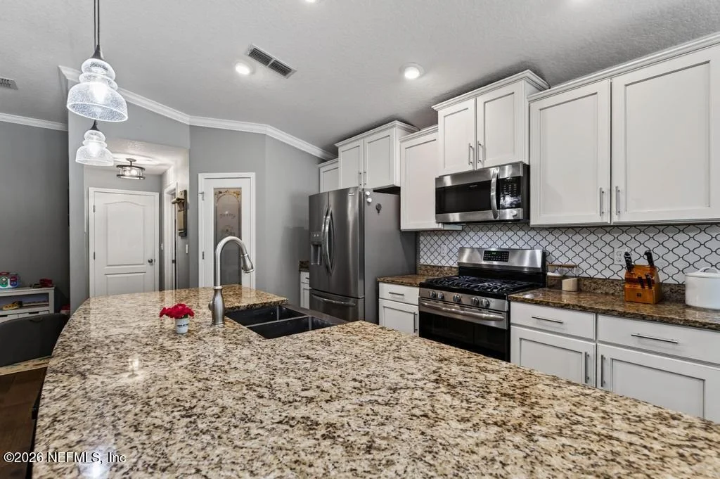 Photo of 717 SHETLAND Drive