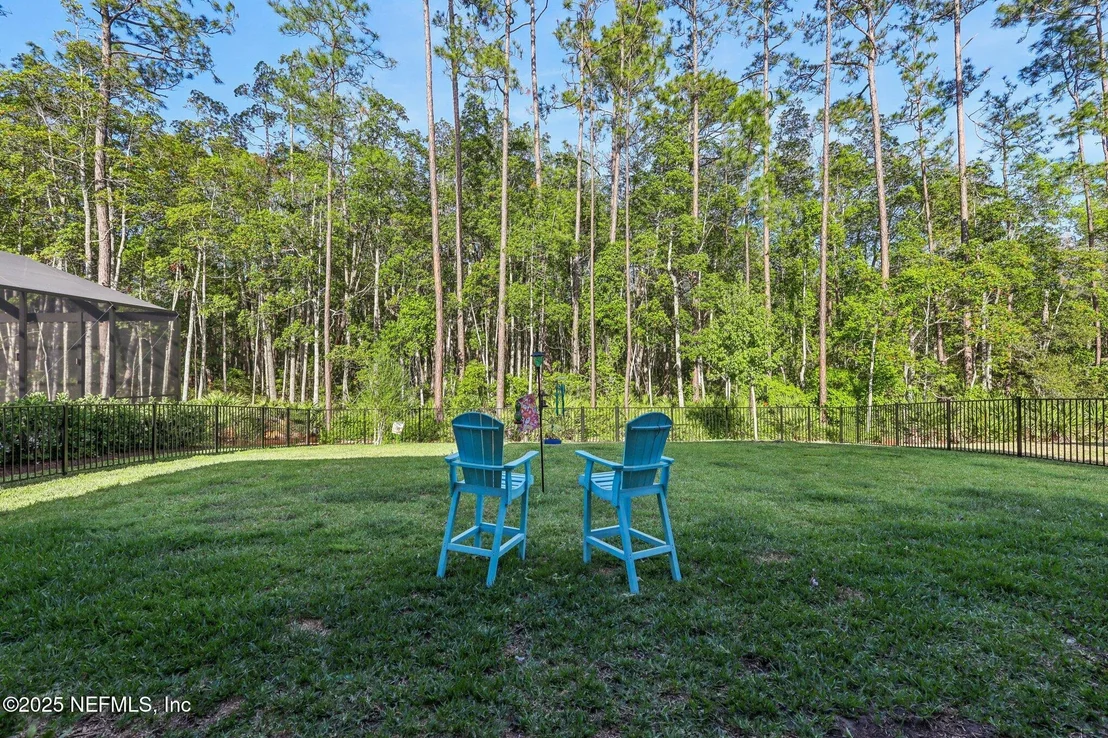 Photo of 716 PALM CREST Drive