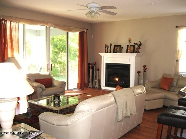 Photo of 721 SPRUCE PINE