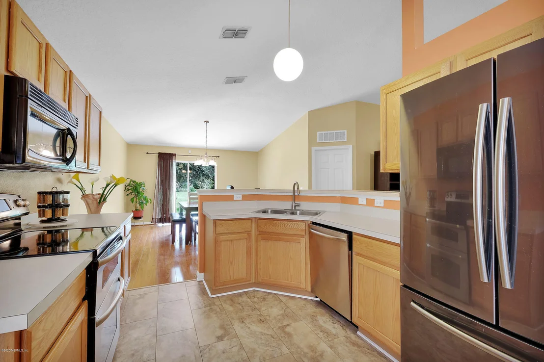 Photo of 196 KING ARTHUR Court