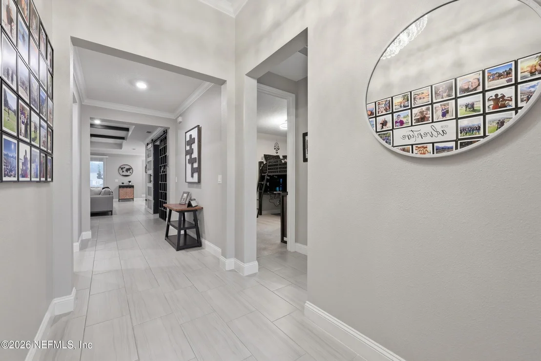 Photo of 392 BRYBAR Drive