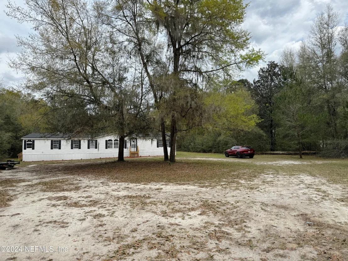 Photo of 156 TANNER SCHOOL BUS Road