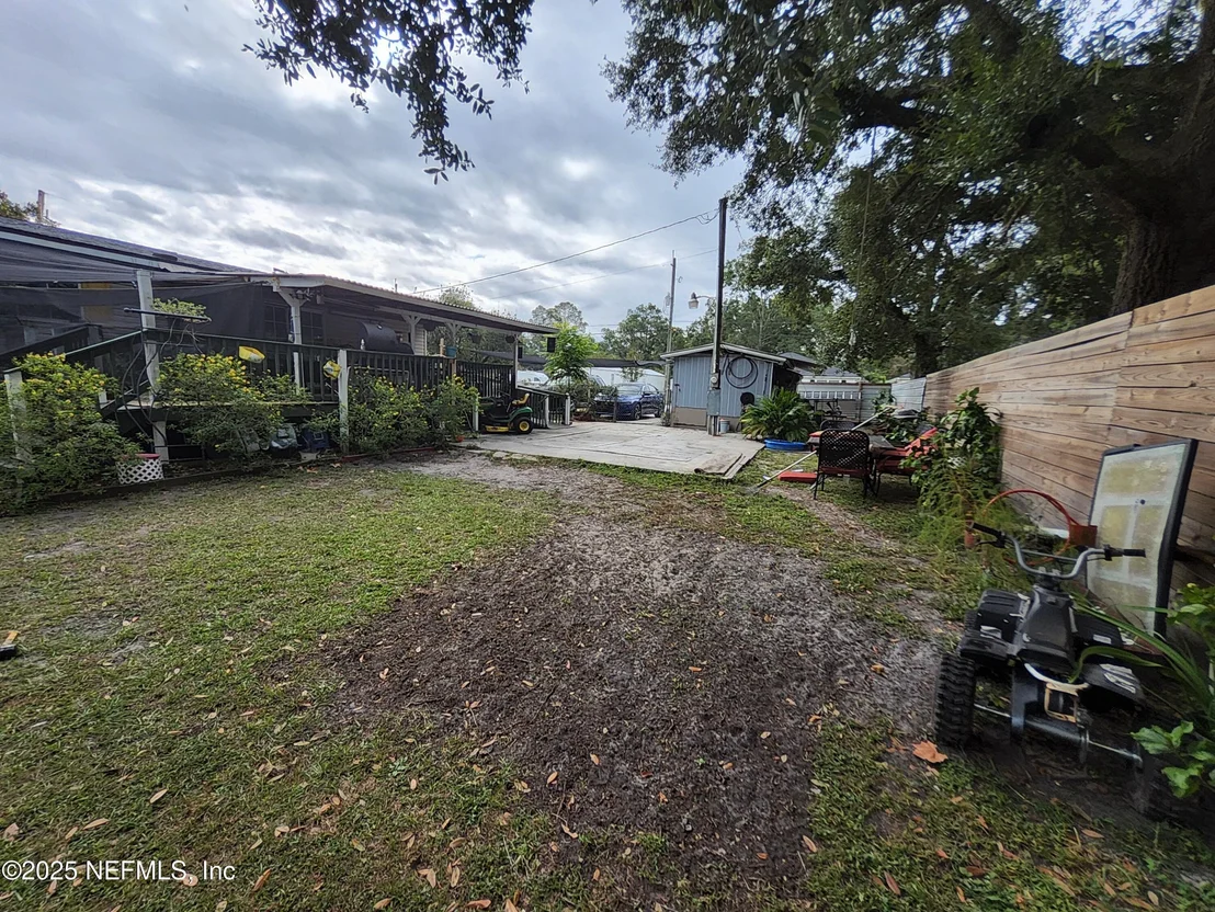 Photo of 8123 VINING Street
