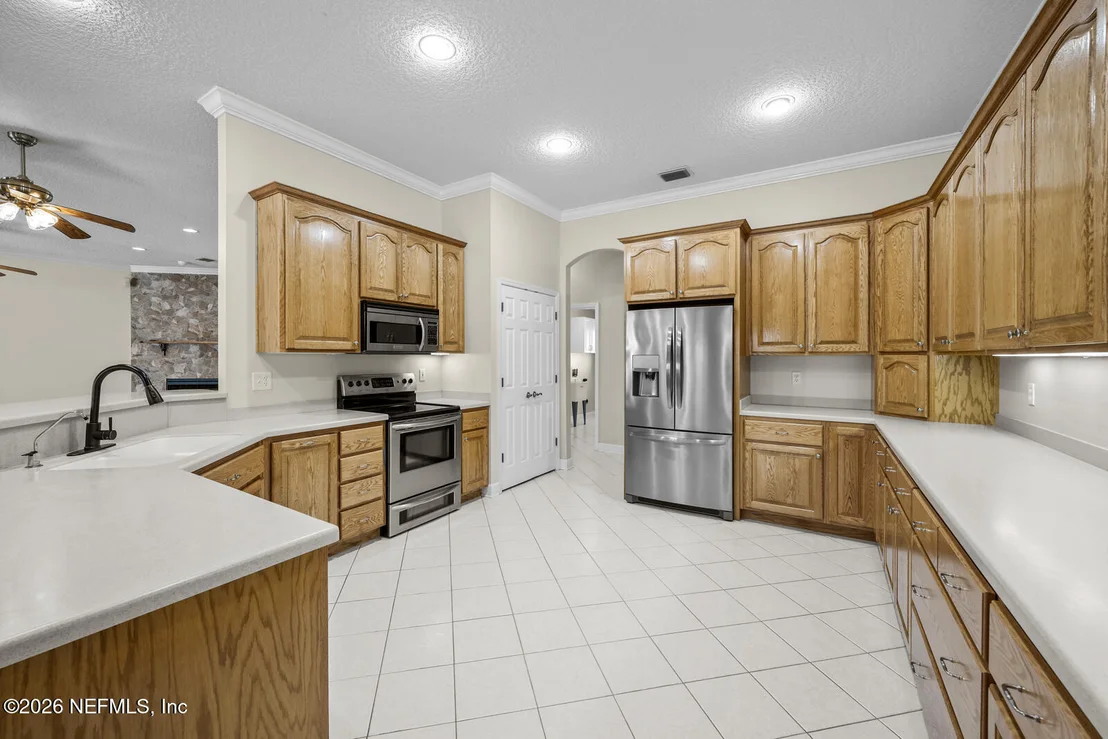 Photo of 1240 BEEKMAN Drive