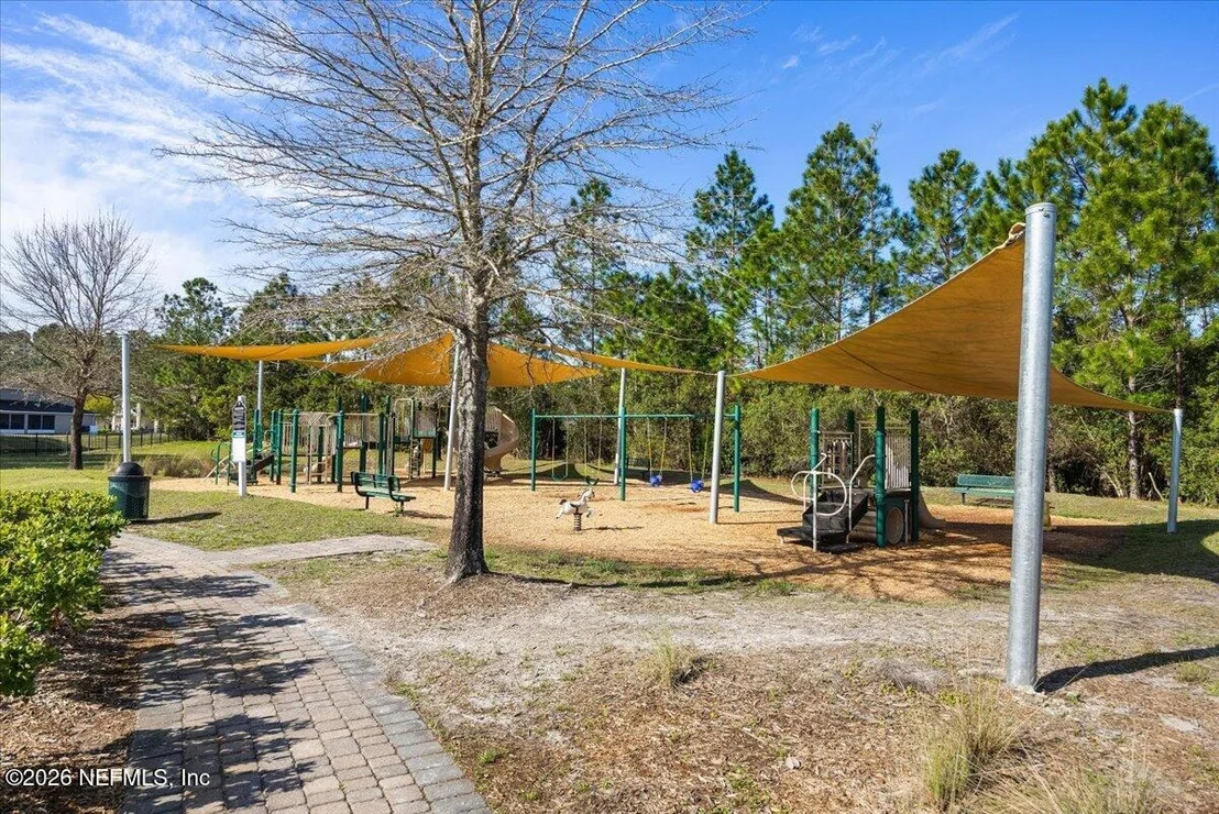 Photo of 65394 RIVER GLEN Parkway