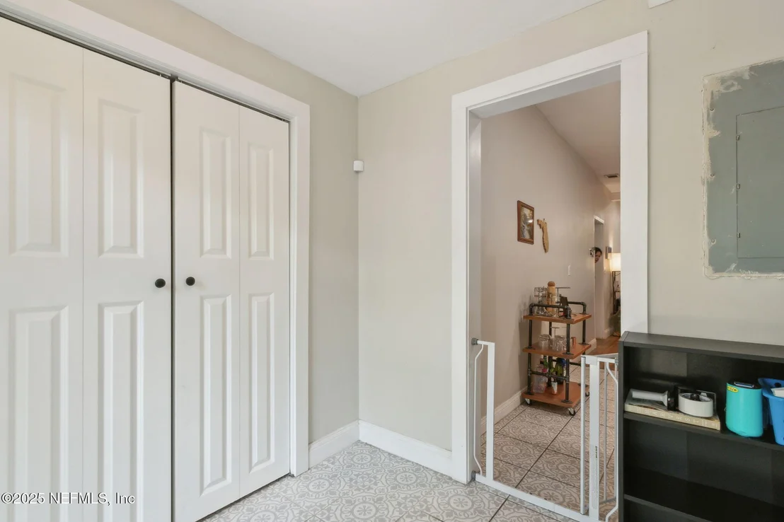Photo of 1028 CONGLETON Terrace