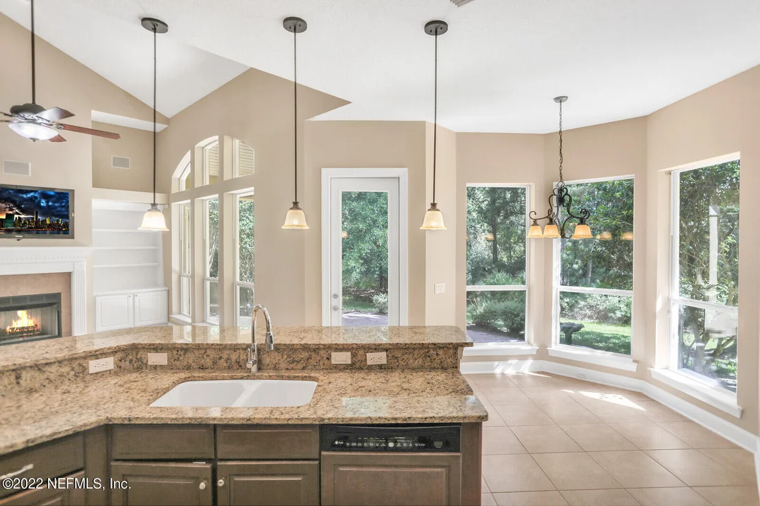 Photo of 275 STONEWELL Drive