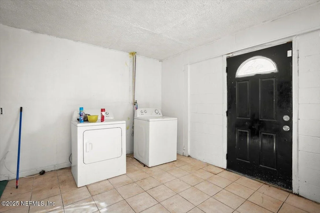 Photo of 412 KING Street