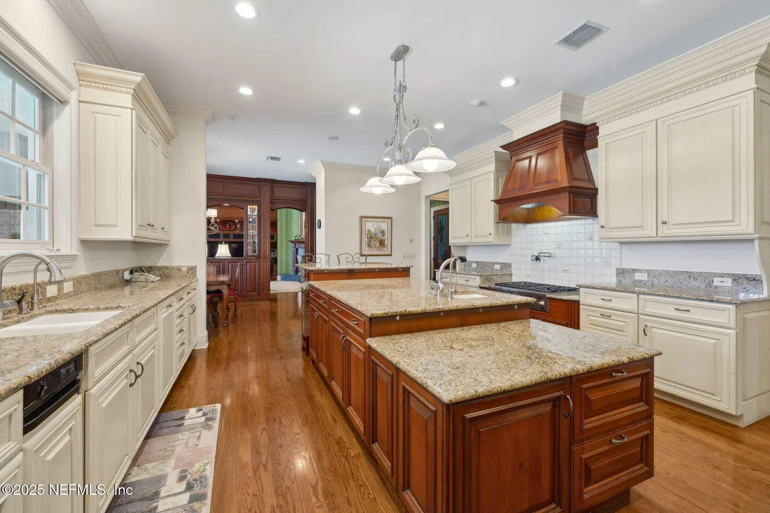 Photo of 231 DEER HAVEN Drive