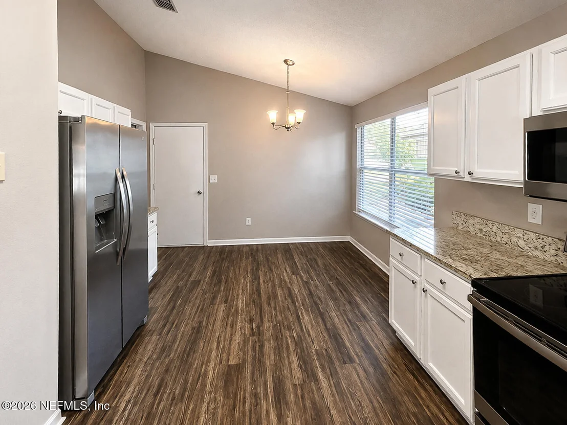 Photo of 8126 FIELDSIDE Drive W