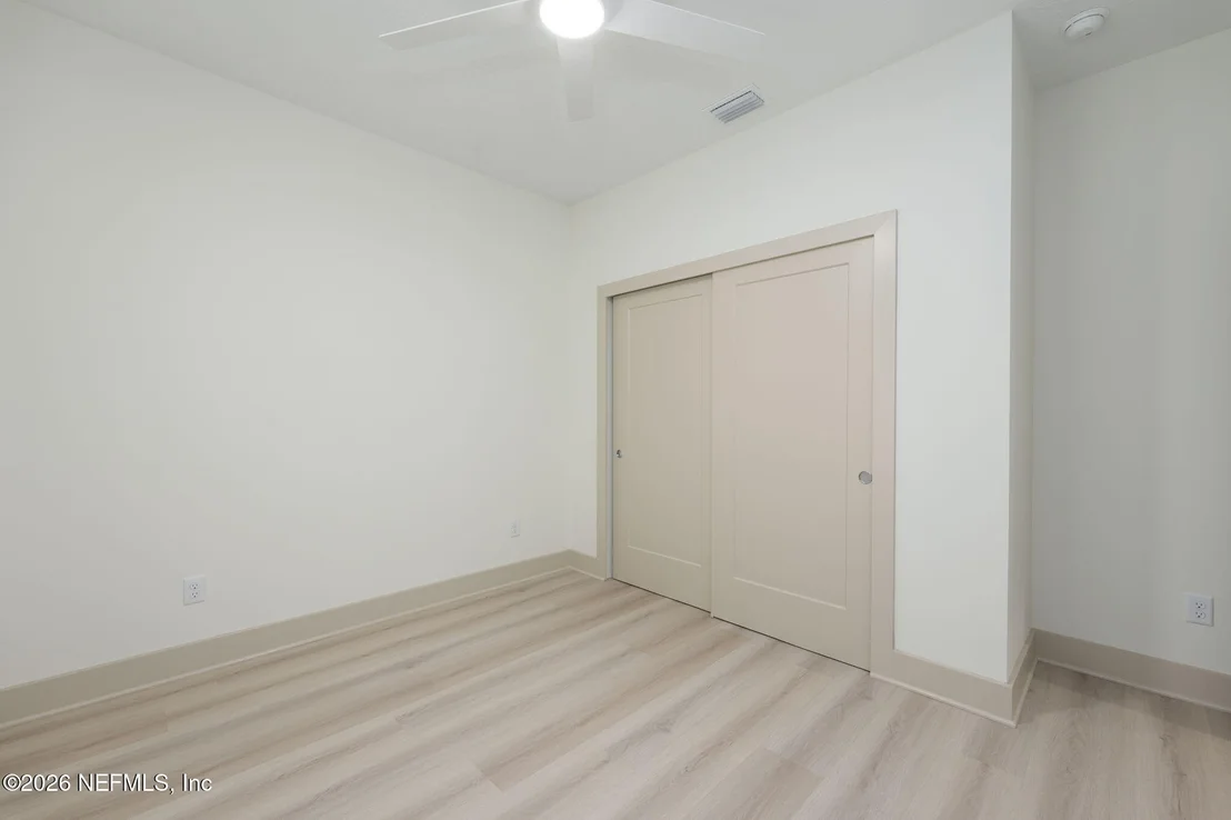 Photo of 716 W 6TH Street