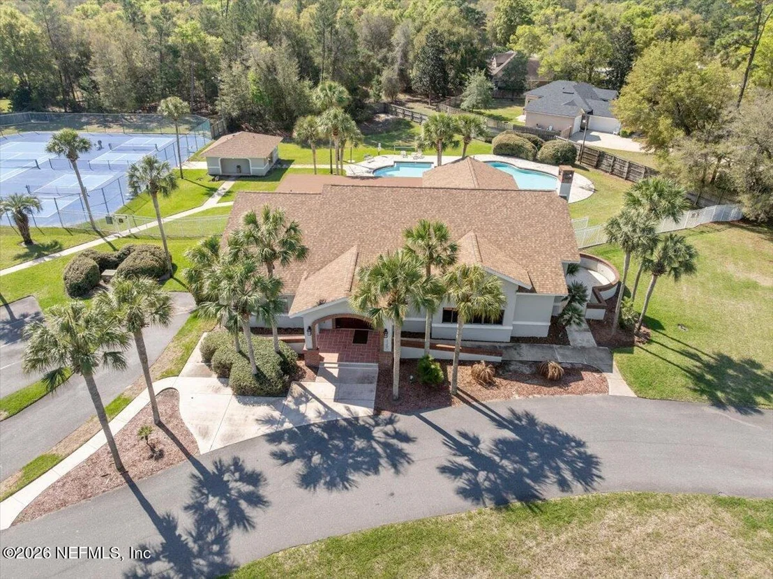 Photo of 735 CHARMWOOD Drive