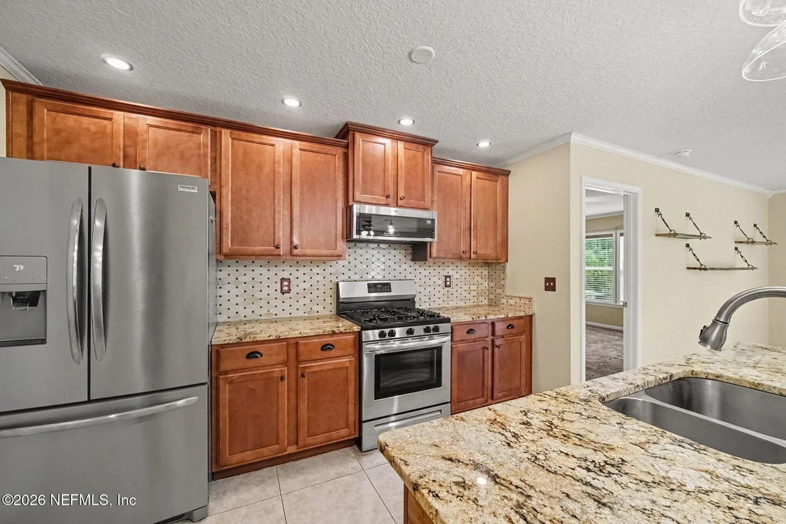 Photo of 137 LAKESIDE Court
