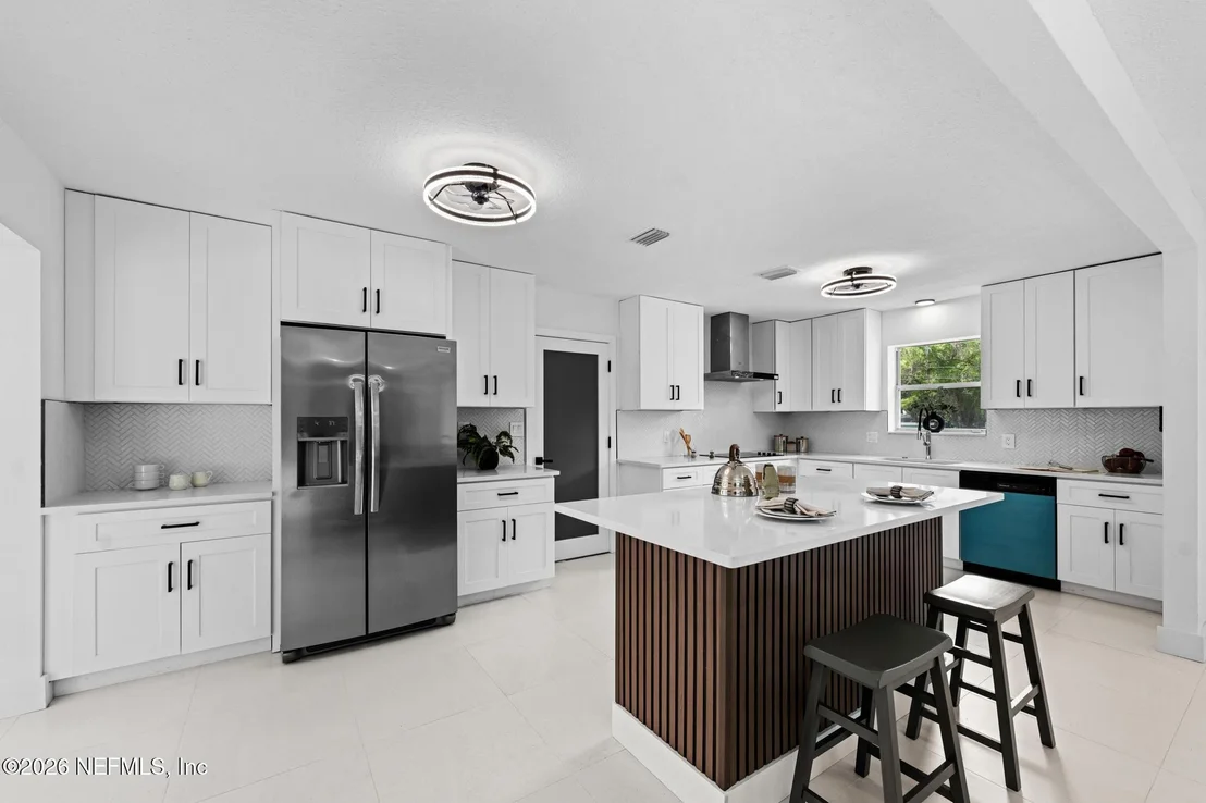 Photo of 4013 ROGERO Road
