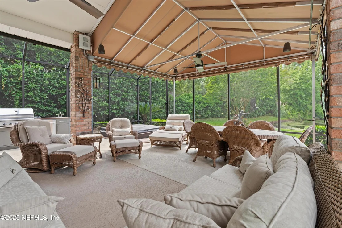 Photo of 1576 LINKSIDE Drive