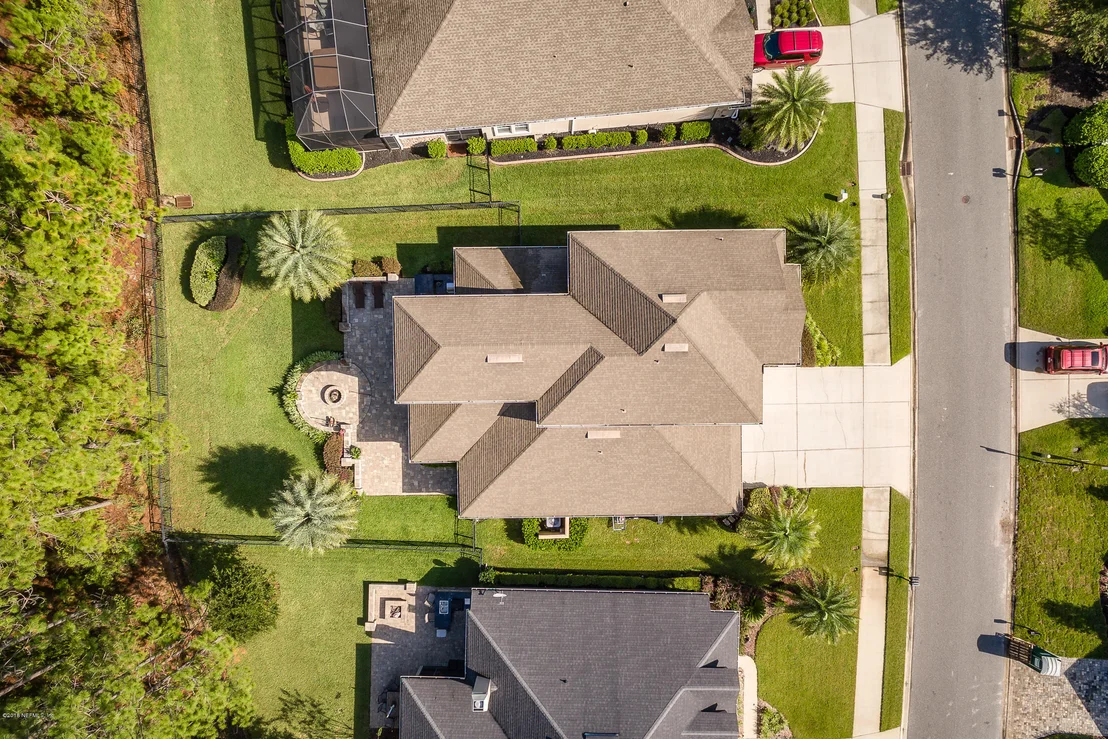 Photo of 2004 BRIDGEWOOD Drive