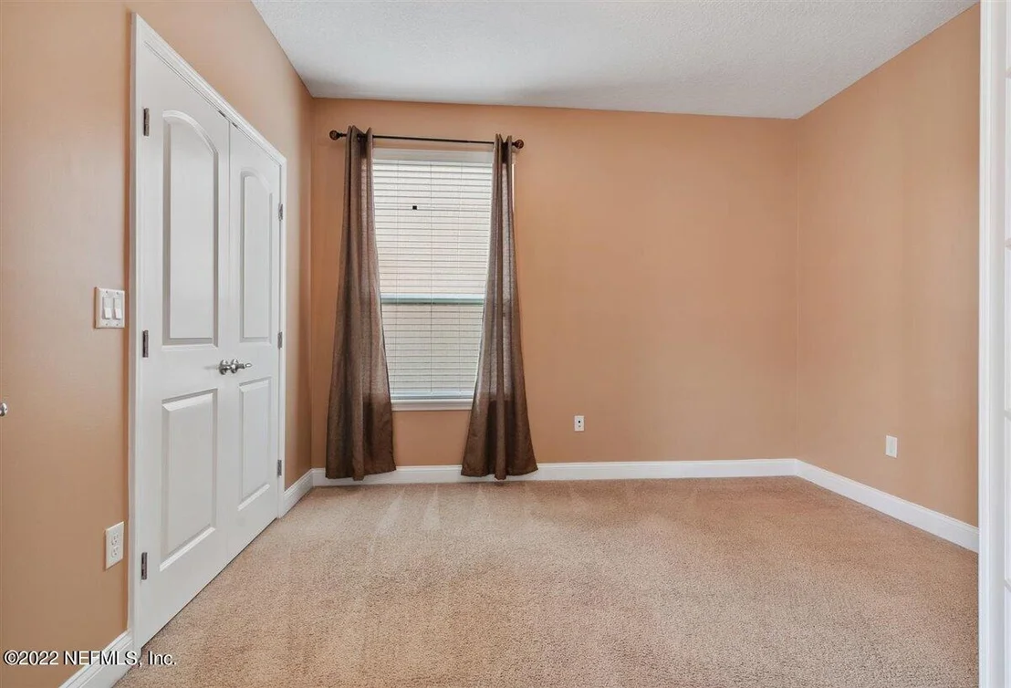 Photo of 834 GLENDALE Lane