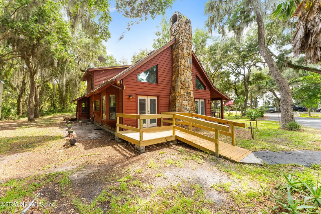 Photo of 156 COUNTY ROAD 13