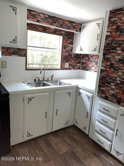 Photo of 823 JANET Avenue