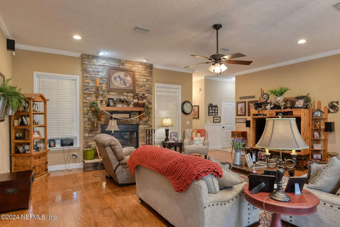 Photo of 1155 COUSINTOWN Road