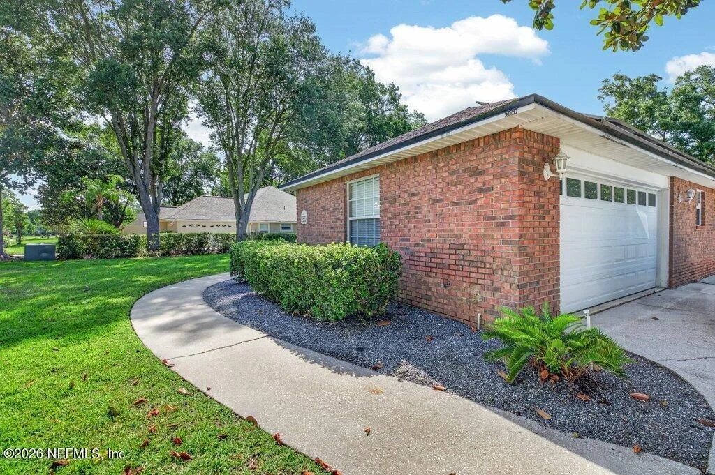 Photo of 385 LOLLY Lane