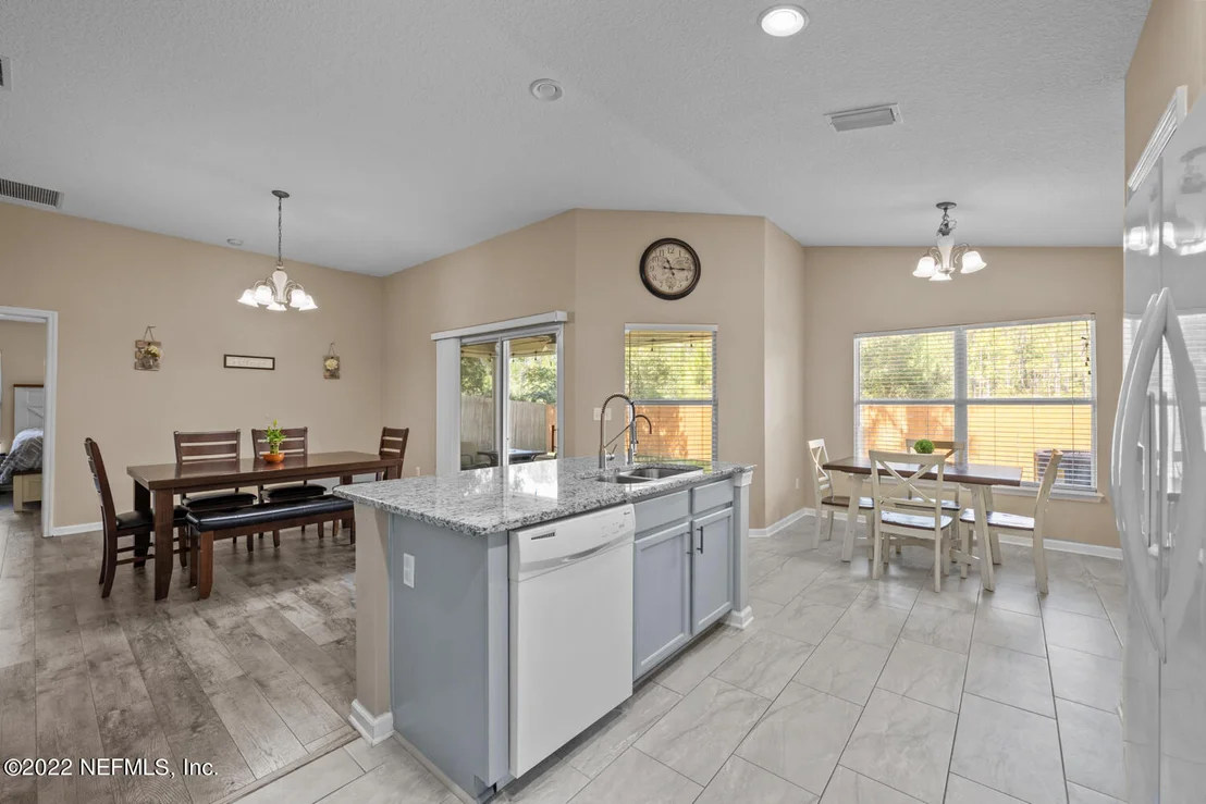 Photo of 2472 WILLOWBEND Drive