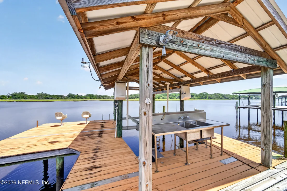 Photo of 1045 CEDAR BAY Road