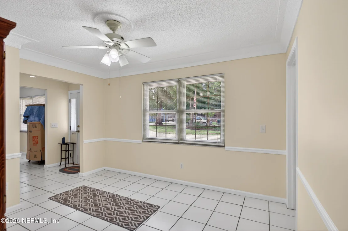 Photo of 1411 FOREST Lane