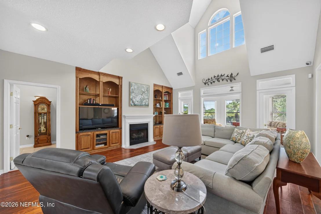 Photo of 1045 CEDAR BAY Road