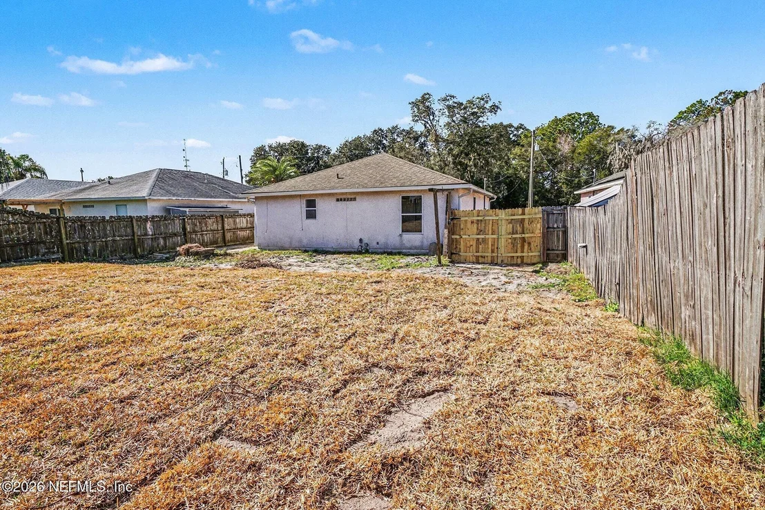 Photo of 2898 N 10TH Street