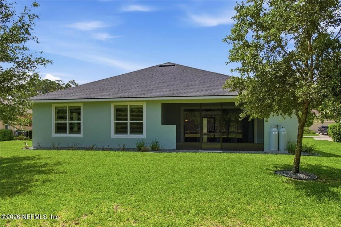 Photo of 205 HEATHERWOOD Court