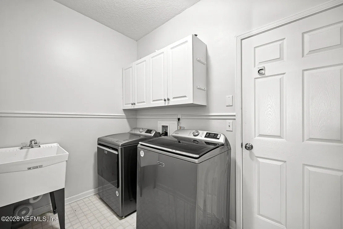 Photo of 12548 HIGHVIEW Drive