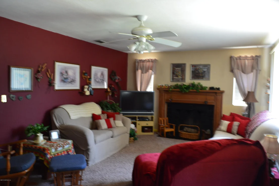 Photo of 428 LOGAN Avenue