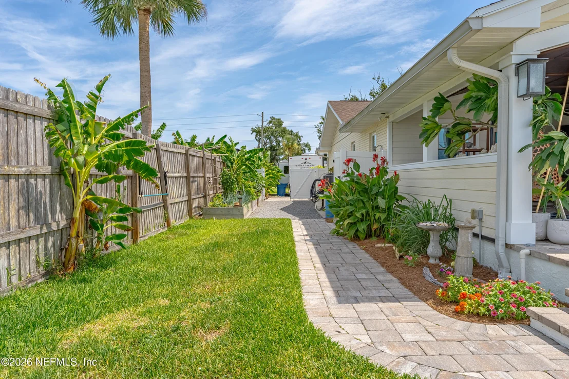 Photo of 5392 HECKSCHER Drive