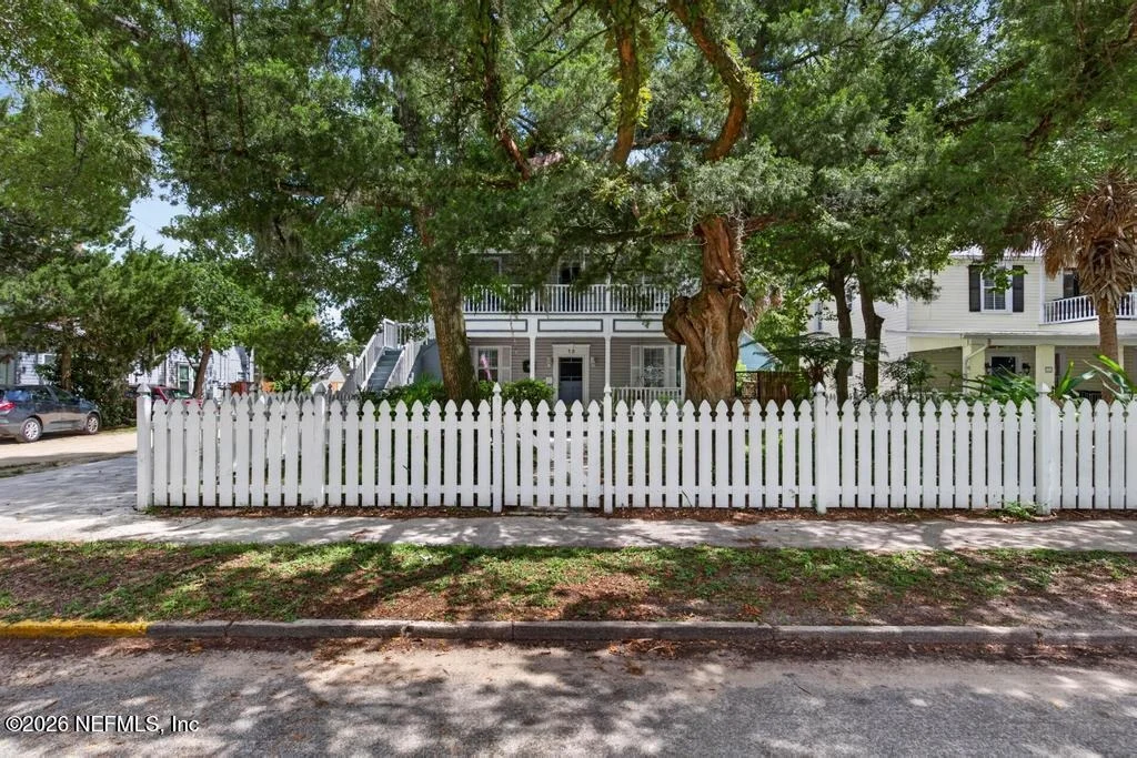 Photo of 13 ROHDE Avenue