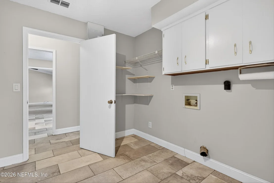 Photo of 5353 RIVERTON Road