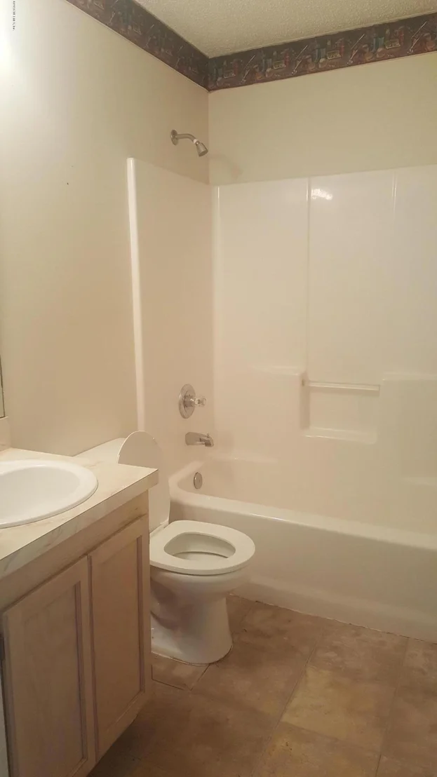 Photo of 3240 MERGANZER