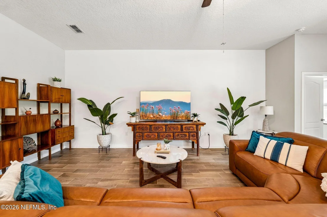 Photo of 3800 GREAT FALLS Loop